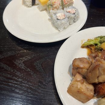 Hunan Hibachi Buffet - Japanese Near Me - Waukegan, Illinois