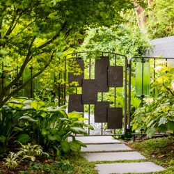 Cambium - Lake Washington landscape with rich indoor-outdoor living, while featuring a plant palette of low maintenance native plants.