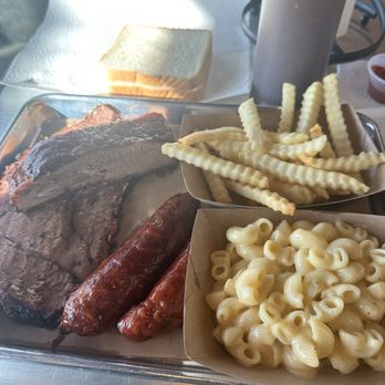 Heim Barbecue - 3 meat platter - Barbeque Near Me - Dallas, Texas Heim Barbecue - 3 meat platter - Barbeque Near Me - Dallas, Texas