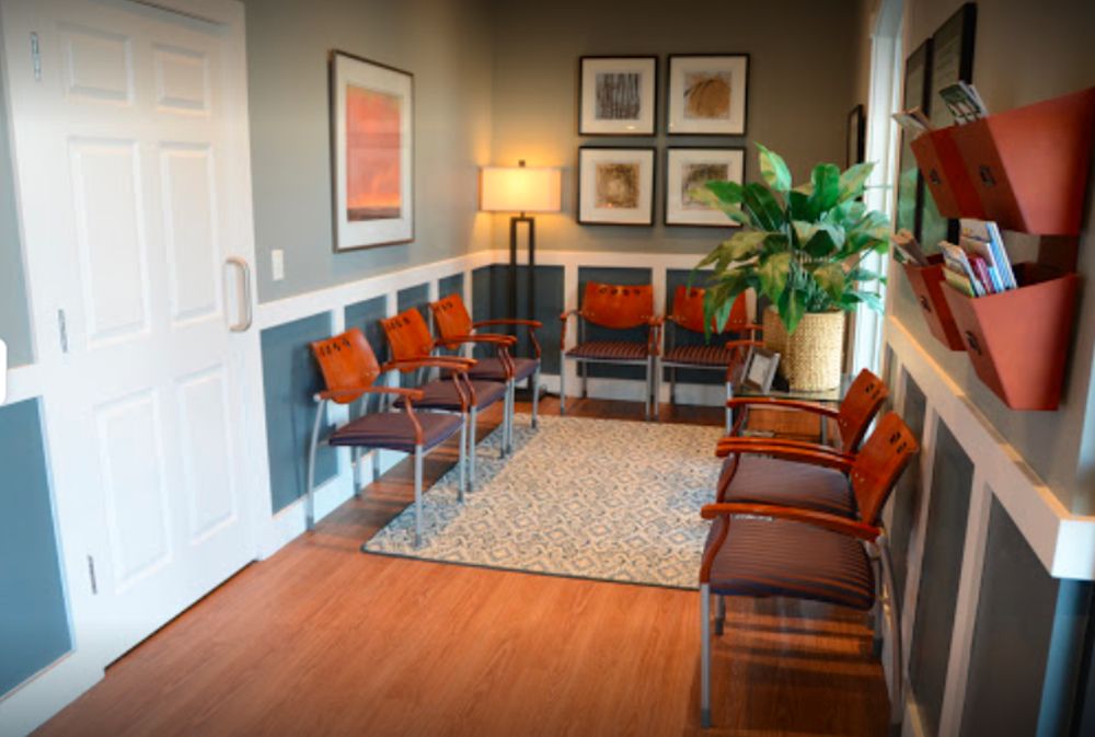 BLOOMINGTON FAMILY DENTAL Updated September 2024 10 Photos 908 N