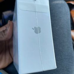 Moss Pawn & Guns - Apple air pod pros