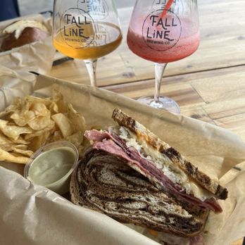 Fall Line Brewing - Ruben sandwhich - Breweries Near Me - Macon, Georgia