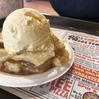 Roll-N-Roaster - Hot Apple Pie a la Mode : perfect compliment to Turkey or Roast Beef on a roll - American Near Me - Brooklyn, New York