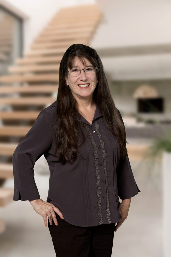 ALYCE WARREN RILEY JACKSON REAL ESTATE Contact Agent 206 W Ocean