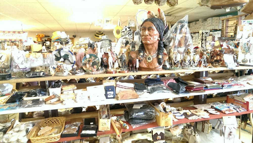 DAVIS BASKETS 22 Photos 13174 US Highway 54, Macks Creek, Missouri