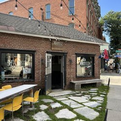 Harvest Brewing - Front / outside
