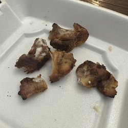 Tabooli Mediterranean - Chicken kabob bowl. I was expecting succulent white meat chicken and this is what I got instead. This chicken could have been a week old.