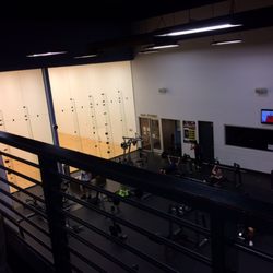 Gold's Gym