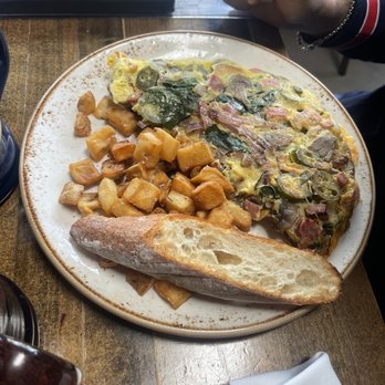 Le Papagayo - Breakfast & Brunch Near Me - Encinitas, California Le Papagayo - Breakfast & Brunch Near Me - Encinitas, California