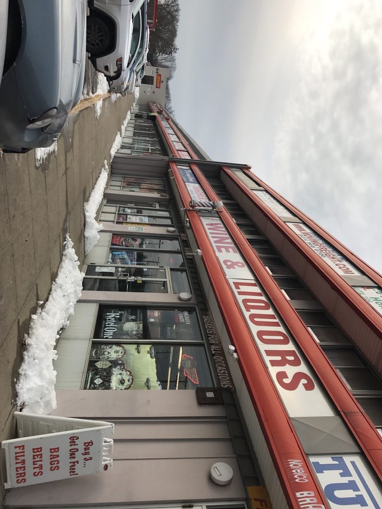 SUN SHORE LIQUORS Updated September 2024 11 Photos 1241 Sunrise Hwy, Bay Shore, New York