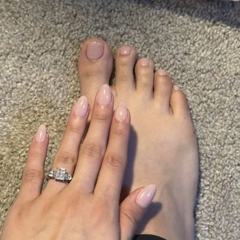 Gloss Nail Bar - manicure and pedicure - Nail Salons Near Me - Houston, Texas