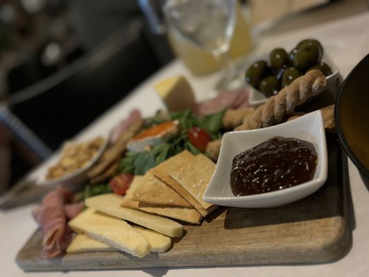 Assados Kitchen & Bar