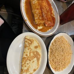 El Campesino - Vegetarian Burrito, quesadilla, enchilada combo (side of rice)