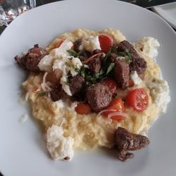 Gnosh at West 5 - Polenta with steak tips