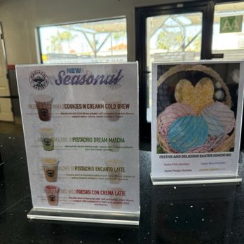 Mariachi Bakery - Bakeries Near Me - Norwalk, California