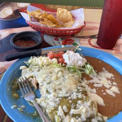 El A De Oros - Enchiladas Suizas