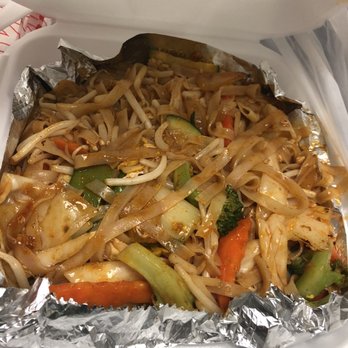 Thai Lotus Restaurant - #26 Pad Thai - Thai Near Me - Hesperia, California Thai Lotus Restaurant - #26 Pad Thai - Thai Near Me - Hesperia, California