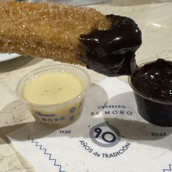 Churrería El Moro - Churro with chocolate - Churros Near Me - Ciudad de México, DIF Churrería El Moro - Churro with chocolate - Churros Near Me - Ciudad de México, DIF
