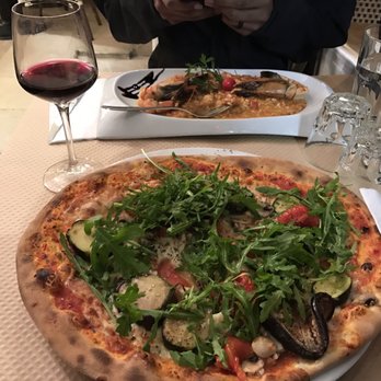 Gusto Italia - The wine was from Italy and paired well with the meal. - Italian Near Me - Paris, 75 Gusto Italia - The wine was from Italy and paired well with the meal. - Italian Near Me - Paris, 75
