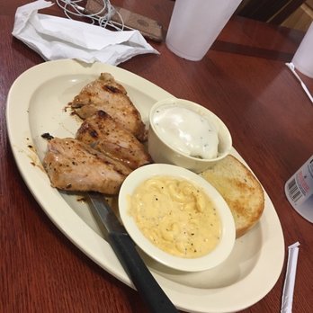 HWY Grill - Grilled Pork Chops w/ Mac n Cheese & Mashed potato's - Cafes Near Me - Iowa Park, Texas