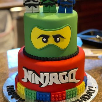 JoJo Cakes - Another beautiful cake a la Jojo! Inside is vanilla cake with cookies and cream frosting. - Bakeries Near Me - Fountain Valley, California
