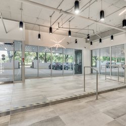 Gateway Diagnostic Imaging - Dallas - Elevator lobby