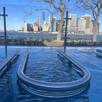 QC Spa - Gorgeous view of Manhattan skyline - Massage Near Me - New York, New York