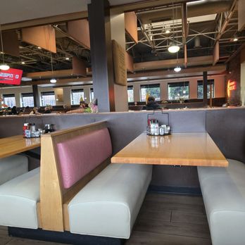 Honey Jam - Inside - Breakfast & Brunch Near Me - Oakbrook Terrace, Illinois