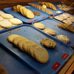 Cookies For You - Yummy cookies, display case at 4:15