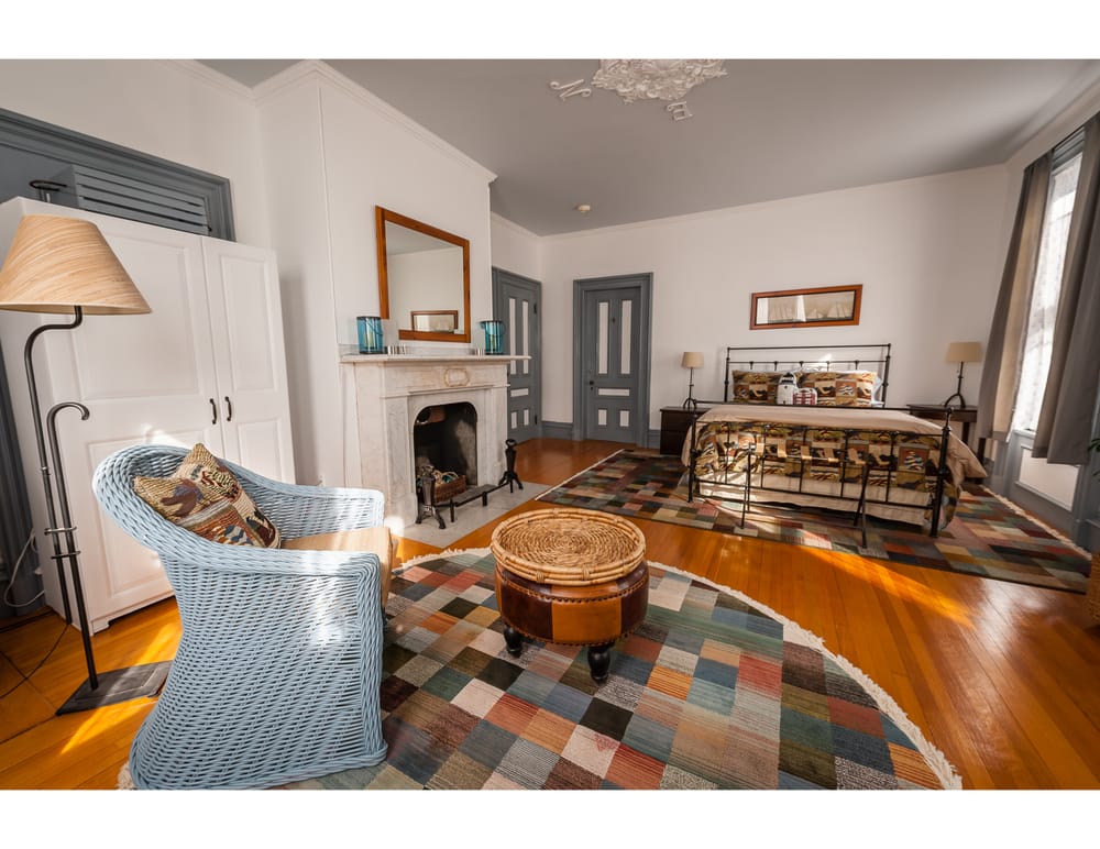 MULBERRY HOUSE Updated September 2024 1009 Washington St, Bath