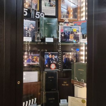 Harry Caray's - Sports Bars Near Me - Chicago, Illinois Harry Caray's - Sports Bars Near Me - Chicago, Illinois
