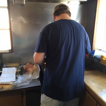 Burger Bar - Cooking the burgers! - Fast Food Near Me - Cleburne, Texas