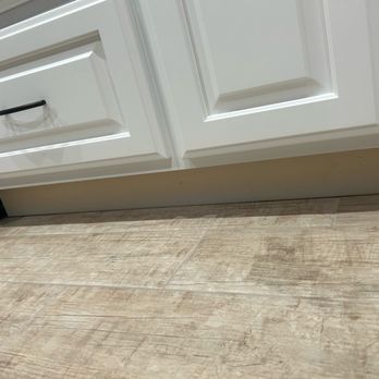 A Better Builder Construction Company - Didn't paint the bottom of the cabinets - General Contractors Near Me - Bullhead City, Arizona