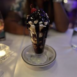 Wolfgang's Steakhouse - Excellent sundae