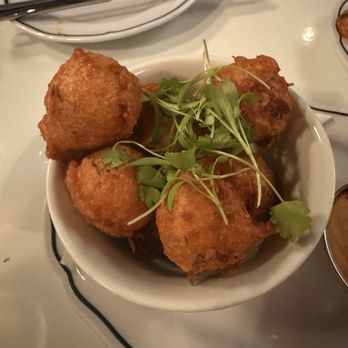 Fete - New American Near Me - Honolulu, Hawaii