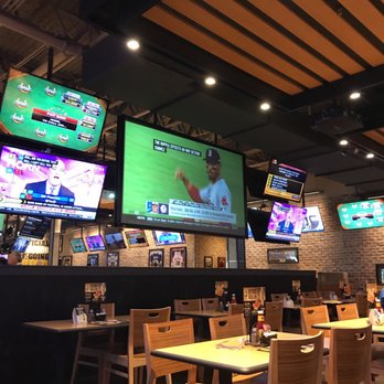 Buffalo Wild Wings - Chicken Wings Near Me - Plantation, Florida
