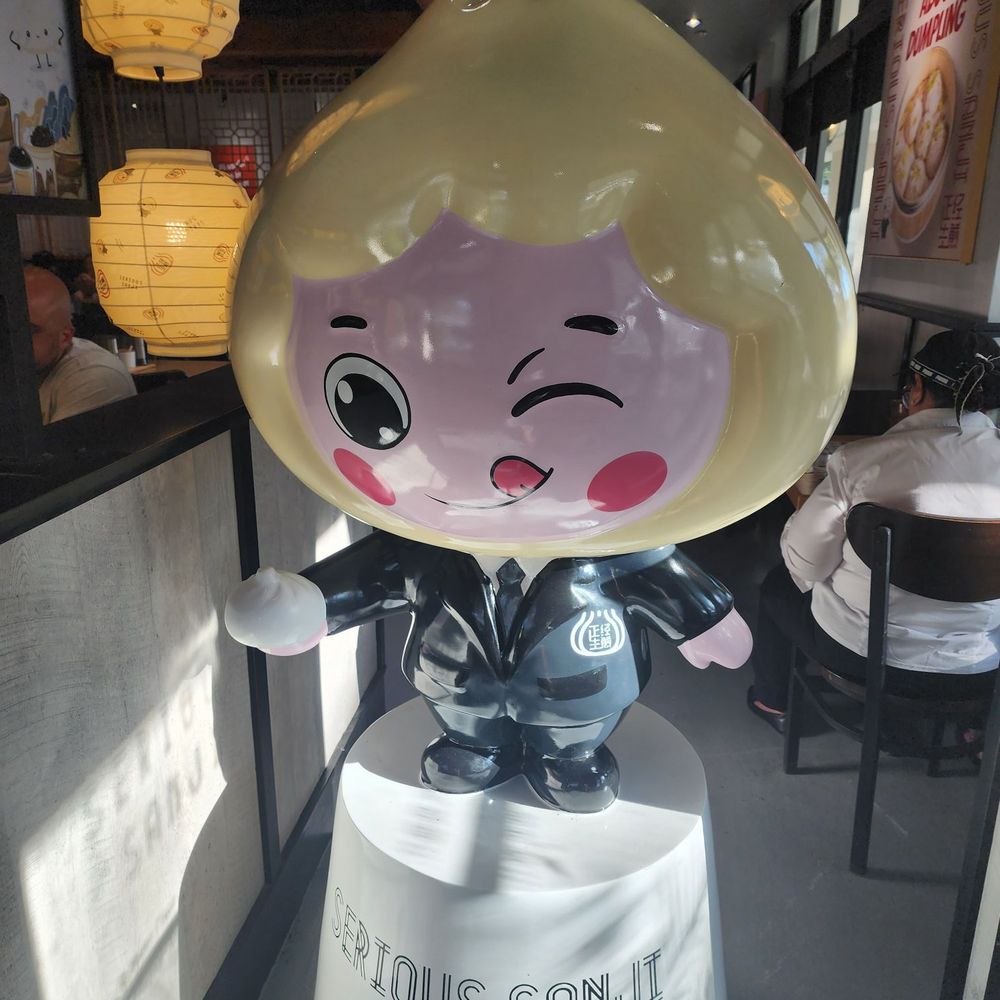 Serious Sanji - Decor - Dim Sum Near Me - Boynton Beach, Florida Serious Sanji - Decor - Dim Sum Near Me - Boynton Beach, Florida