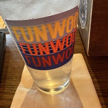 Barn Booze n Bites - Funwoody - Bars Near Me - Dunwoody, Georgia Barn Booze n Bites - Funwoody - Bars Near Me - Dunwoody, Georgia