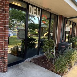 Gershys Cafe & Pastry - Outside