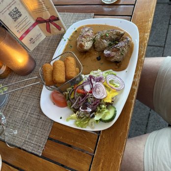 Wacht am Rhein - Grilled pork medallions - German Near Me - Koblenz, RP Wacht am Rhein - Grilled pork medallions - German Near Me - Koblenz, RP