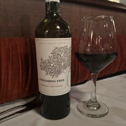 Wise Guys Lounge & Grill - Cabernet wine