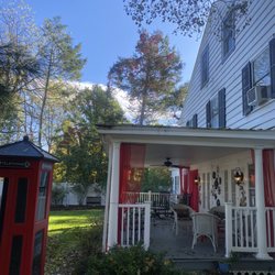VacationHouse - Side porch