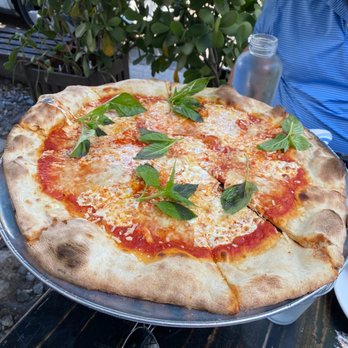 Lucali - Cheese Plain Pie - Italian Near Me - Miami Beach, Florida