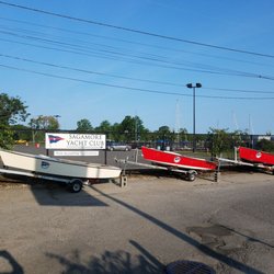 Sagamore Yacht Club - Dinghy fleet