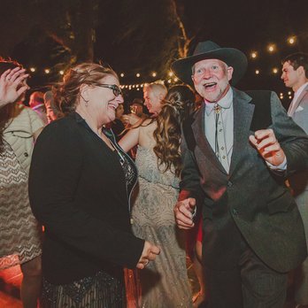 Pro City Dj - Bride's father/mother Dancing! - DJs Near Me Pro City Dj - Bride's father/mother Dancing! - DJs Near Me