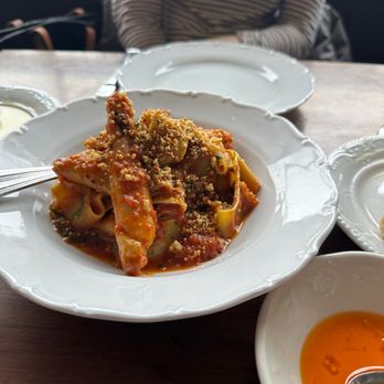 Nora Gray - Pasta with snow crab - Italian Near Me - Montreal, Quebec Nora Gray - Pasta with snow crab - Italian Near Me - Montreal, Quebec