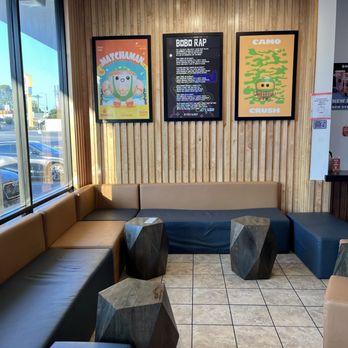 Bobo The Boba - Inside seating area - Bubble Tea Near Me - Northridge, California Bobo The Boba - Inside seating area - Bubble Tea Near Me - Northridge, California