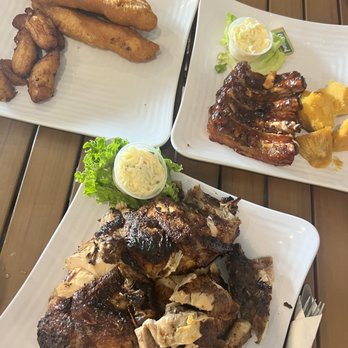 Pepper's Bar & Grill - Jerk chicken, festival, plantain, BBQ ribs - Bars Near Me - George Town, UM