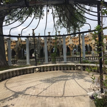 Kapok Special Events Center - Center garden - Venues & Event Spaces Near Me - Clearwater, Florida Kapok Special Events Center - Center garden - Venues & Event Spaces Near Me - Clearwater, Florida