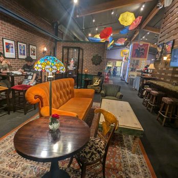 Central Perk - Themed Cafes Near Me - Burbank, California
